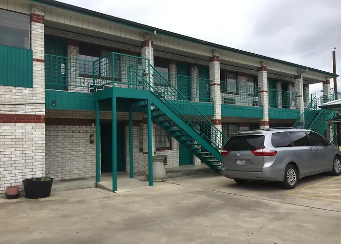 Garden Inn Motel